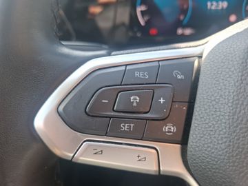 Volkswagen Golf VIII United 1.0 TSI KeyLess+LED+Navi+SHZ