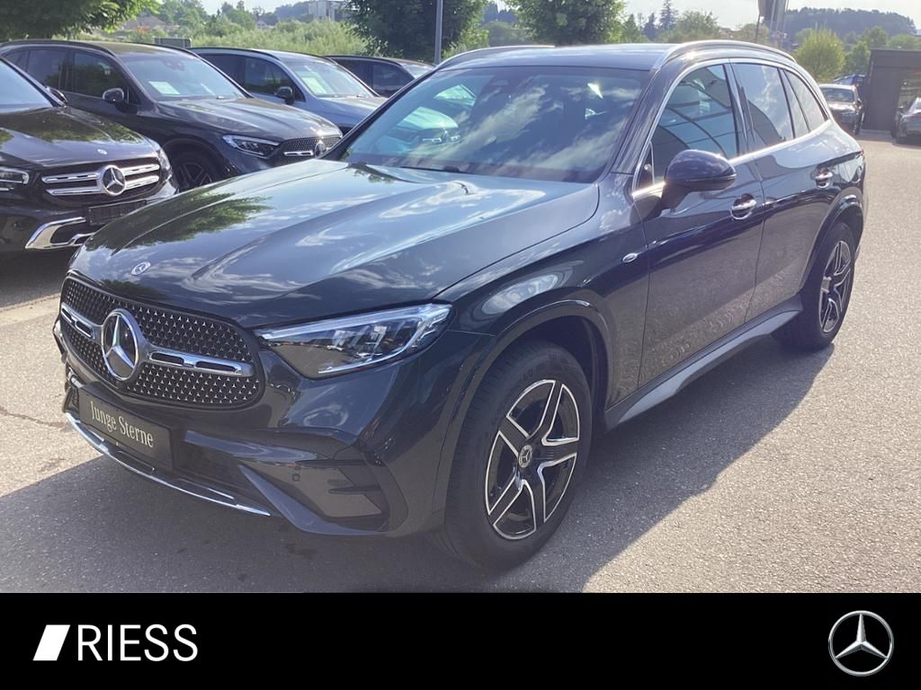 MERCEDES-BENZ GLC 300 e 4M AMG AHK Offr.Technik Distr.19 Zoll