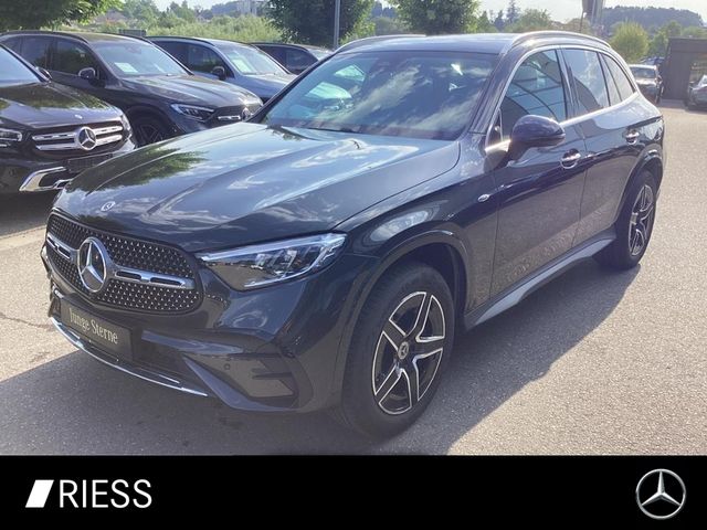 MERCEDES-BENZ GLC 300 e 4M AMG AHK Offr.Technik Distr.19 Zoll