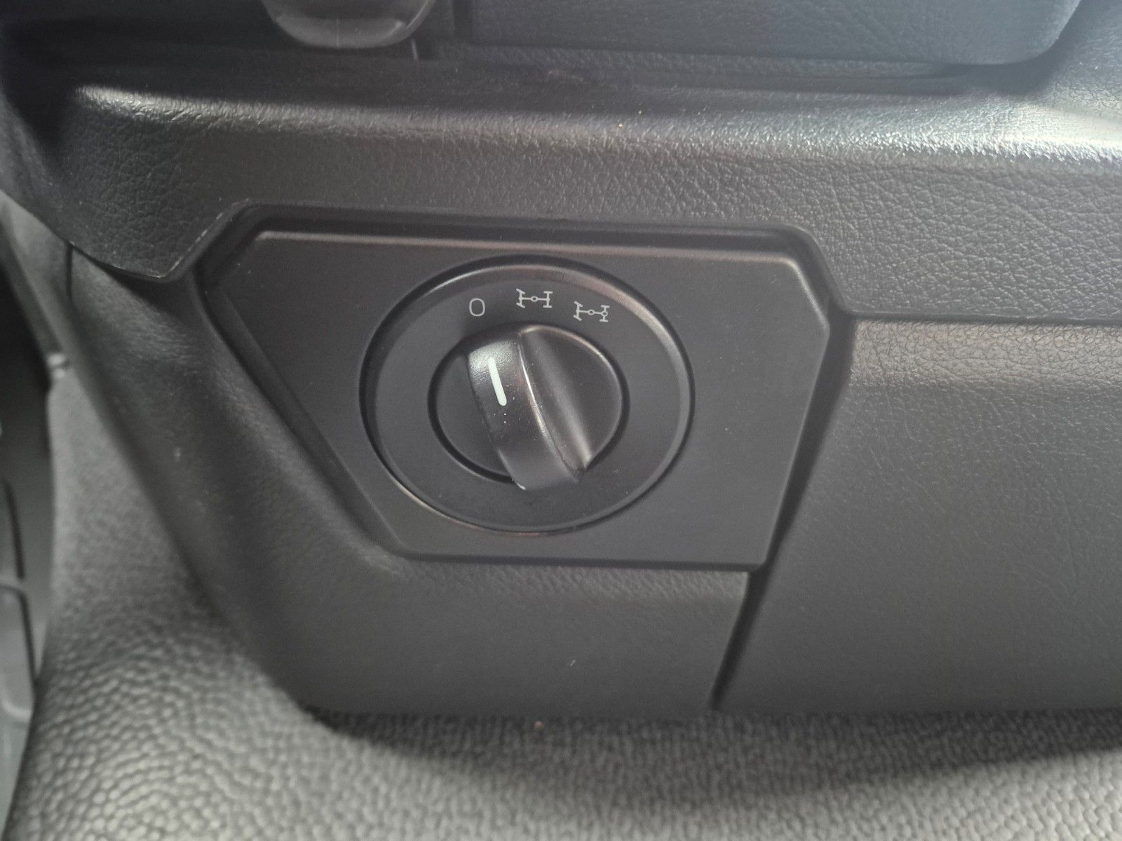 Fahrzeugabbildung Mercedes-Benz Actros 2653 LS 6x4 Retarder 120.000kg