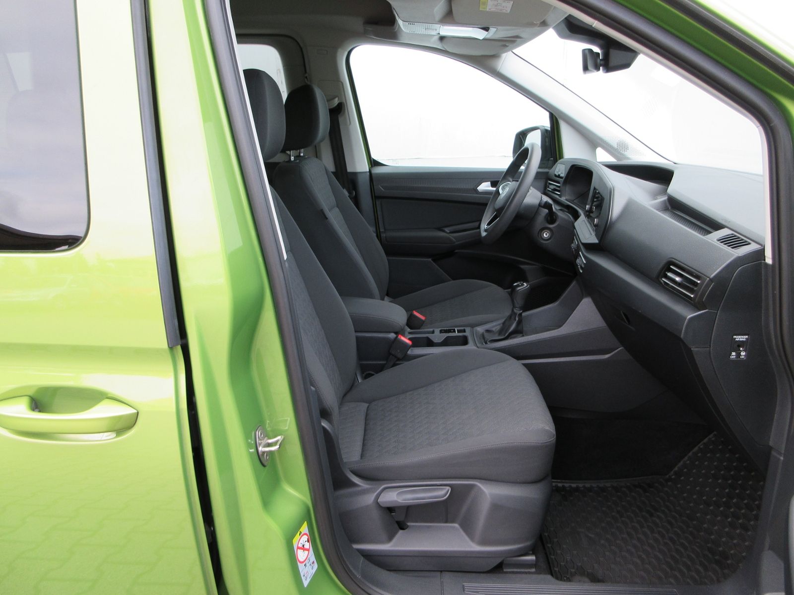 Caddy 2.0 TDI Life 5-SITZER/AHK/LED/16-ZOLL/APP-