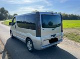 Opel Vivaro Tour ** 8 Sitzer ** TüV NEU ** - Opel Vivaro aus 2005