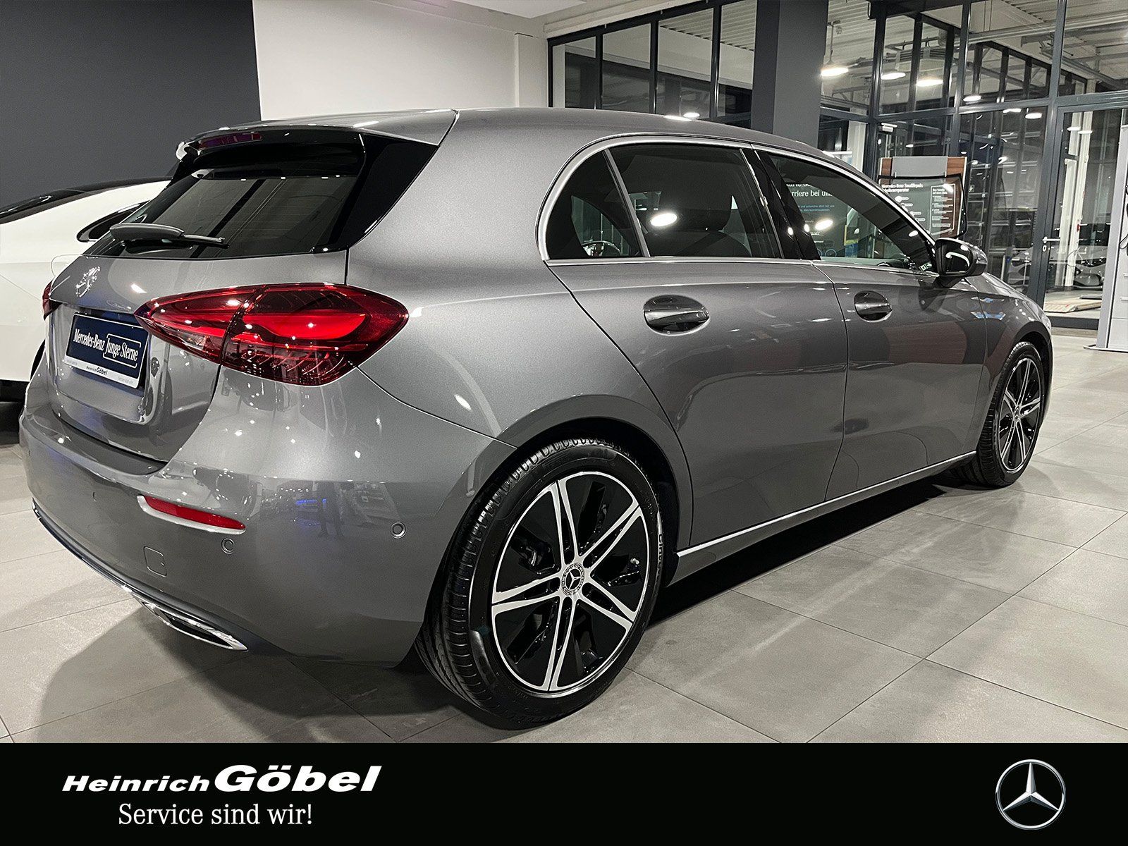 Fahrzeugabbildung Mercedes-Benz A 220 4M Progressive Advanced AHK+TOTWINKEL+18"