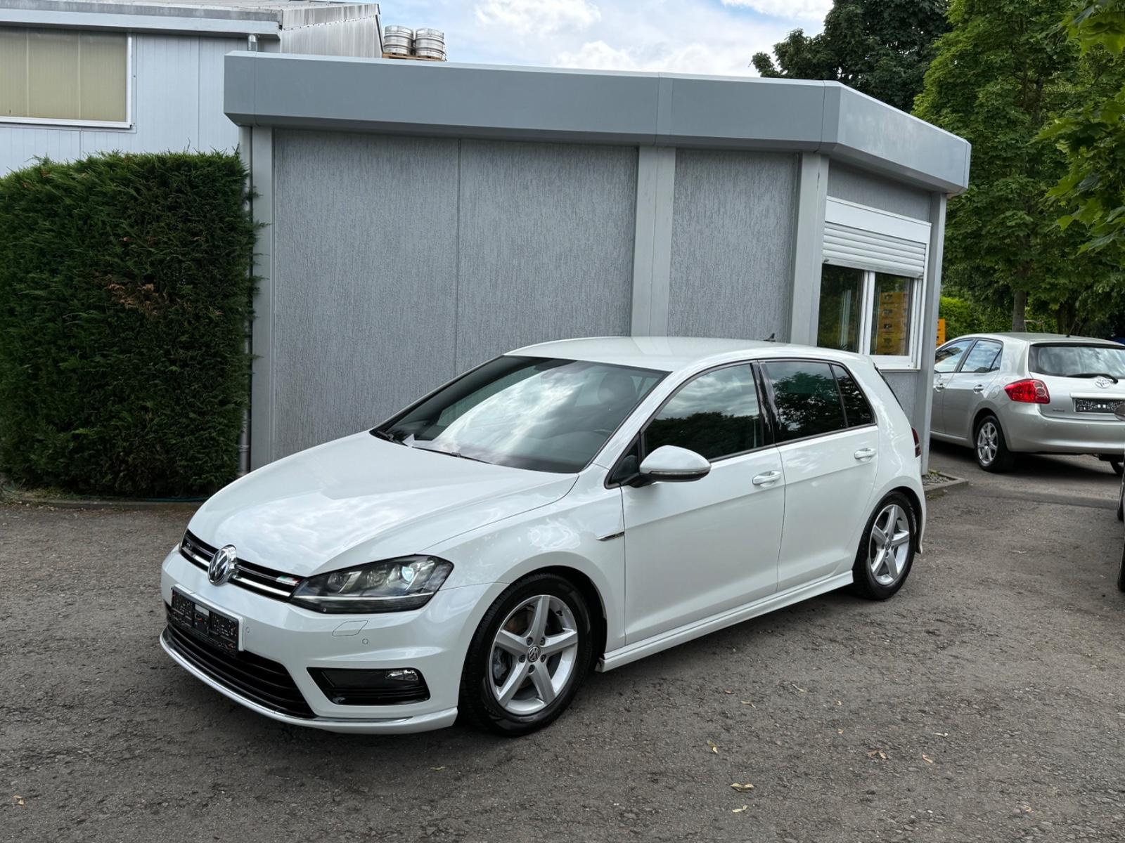 Volkswagen Golf VII Lim. Highline!R LINE!Standheizung!Xenon