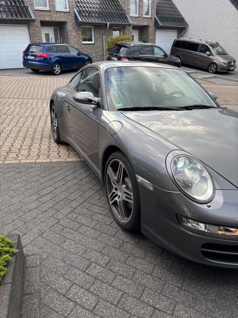 Porsche 911 Carrera 4 S Coupe
