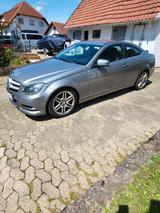 Mercedes-Benz 220 - graue Mercedes-Benz 220