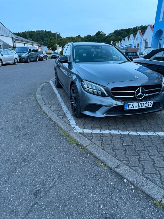 Image of Mercedes-Benz C 200