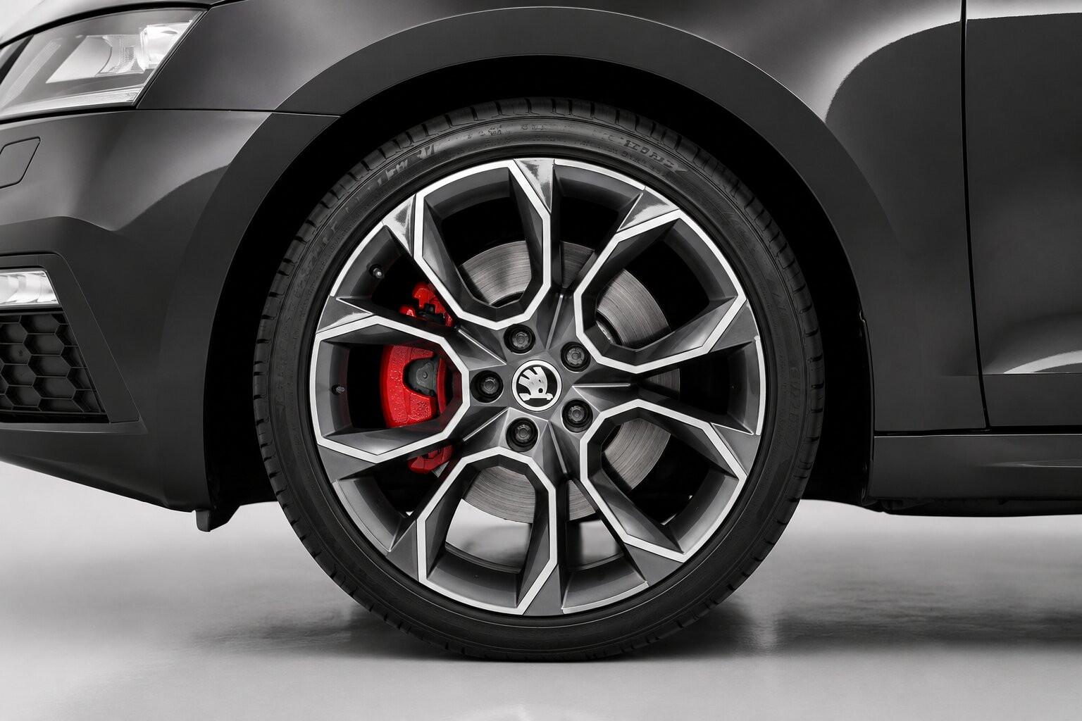 Skoda Octavia RS 2.0TSI 245PS DSG Pano Virtual STH
