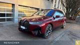 BMW iX A xDrive40 Sportpaket,SkyLou,AHK,DAProf,Leder - rote BMW iX