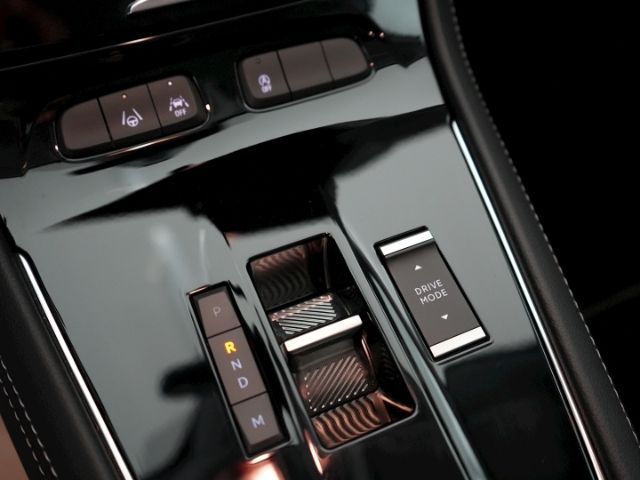 Grandland GS AT+LED+NAVI+360 GRAD KAMERA+SITZ-/L