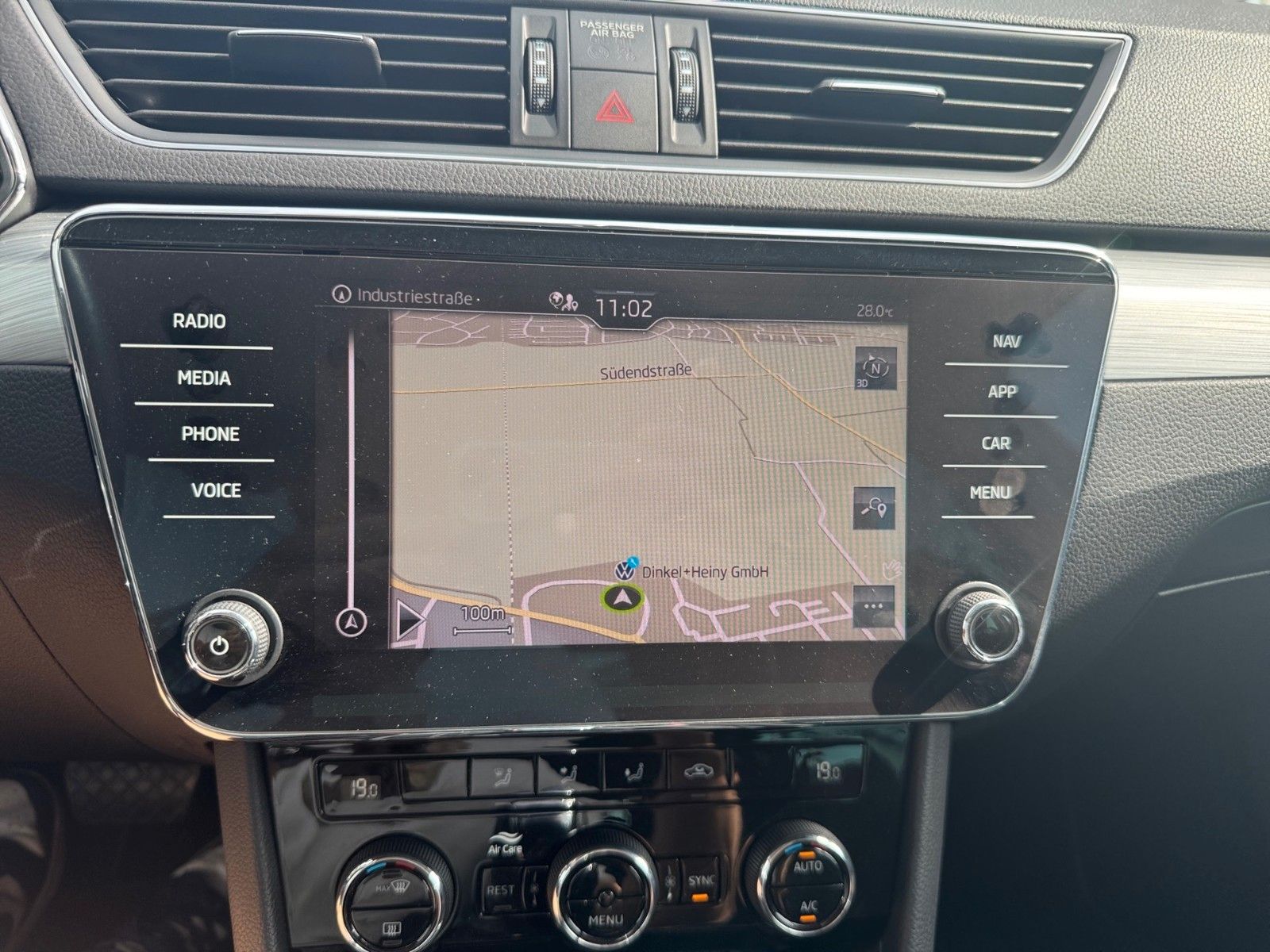 Fahrzeugabbildung SKODA Superb Combi Ambition 1.5 TSI