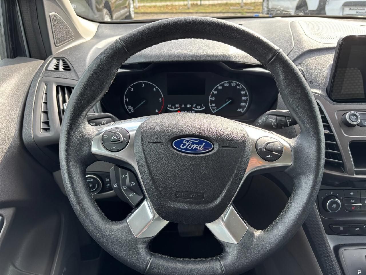 Fahrzeugabbildung Ford Tourneo Connect Kfz-St: 274€, 8566 BUT00172