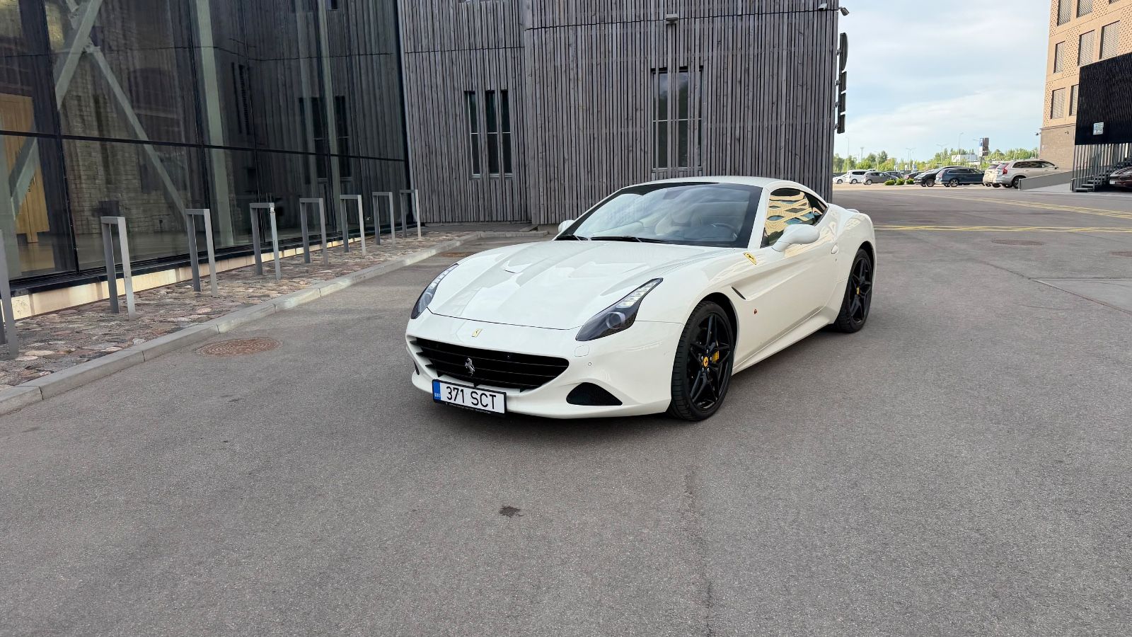 FERRARI California