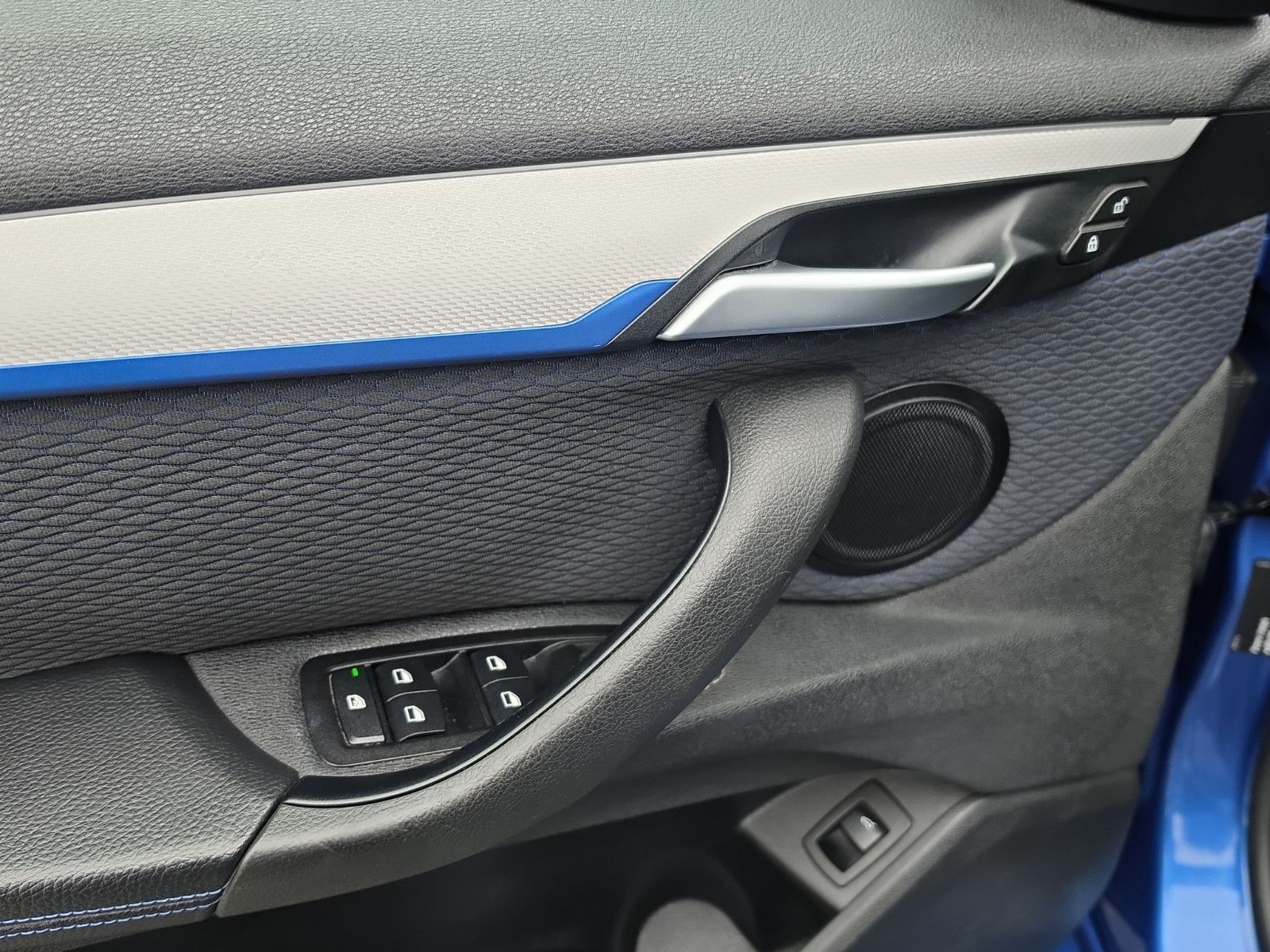 Fahrzeugabbildung BMW X1 xDrive 20 d M-Sport Automatik