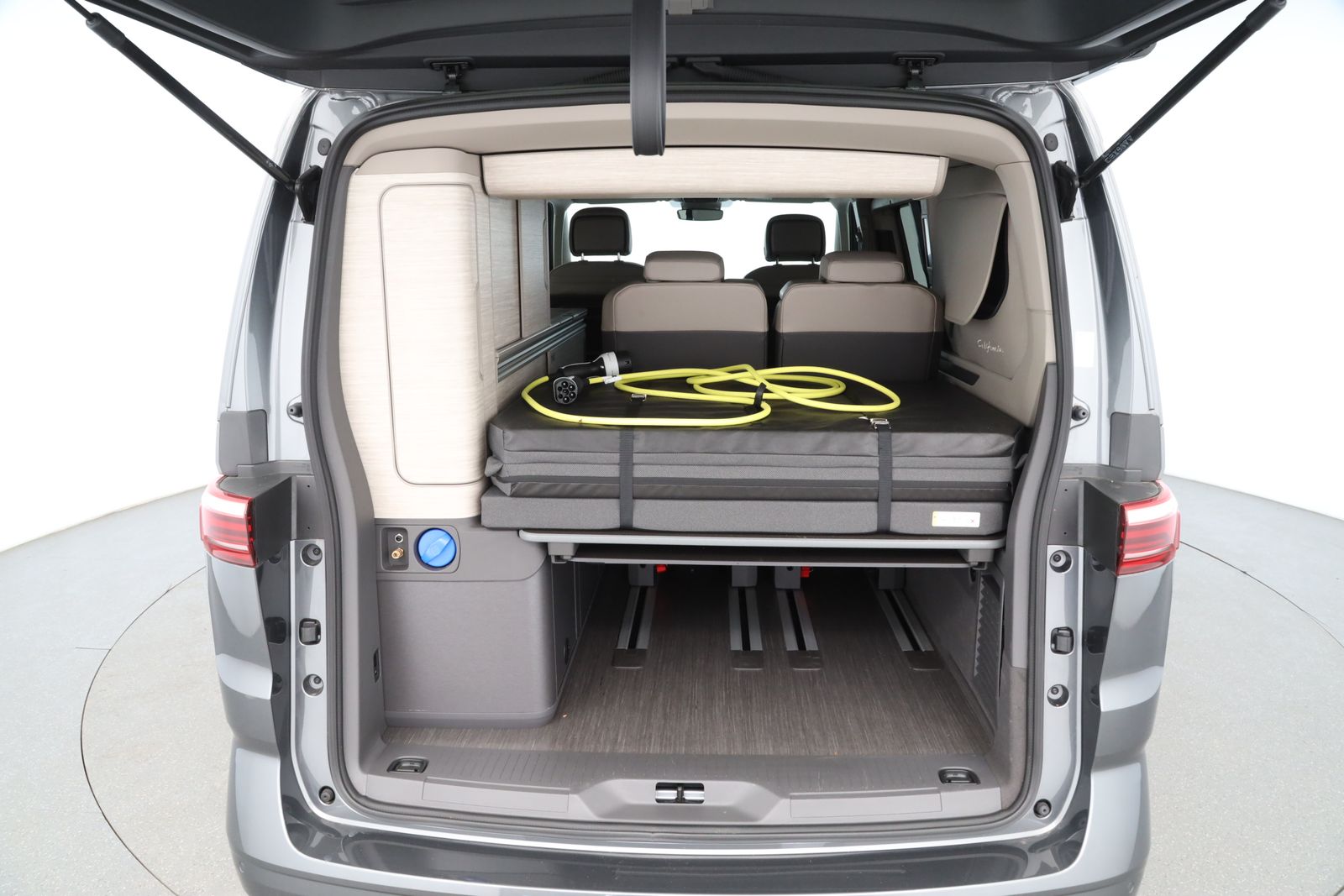 Volkswagen T7 California - Bild 10