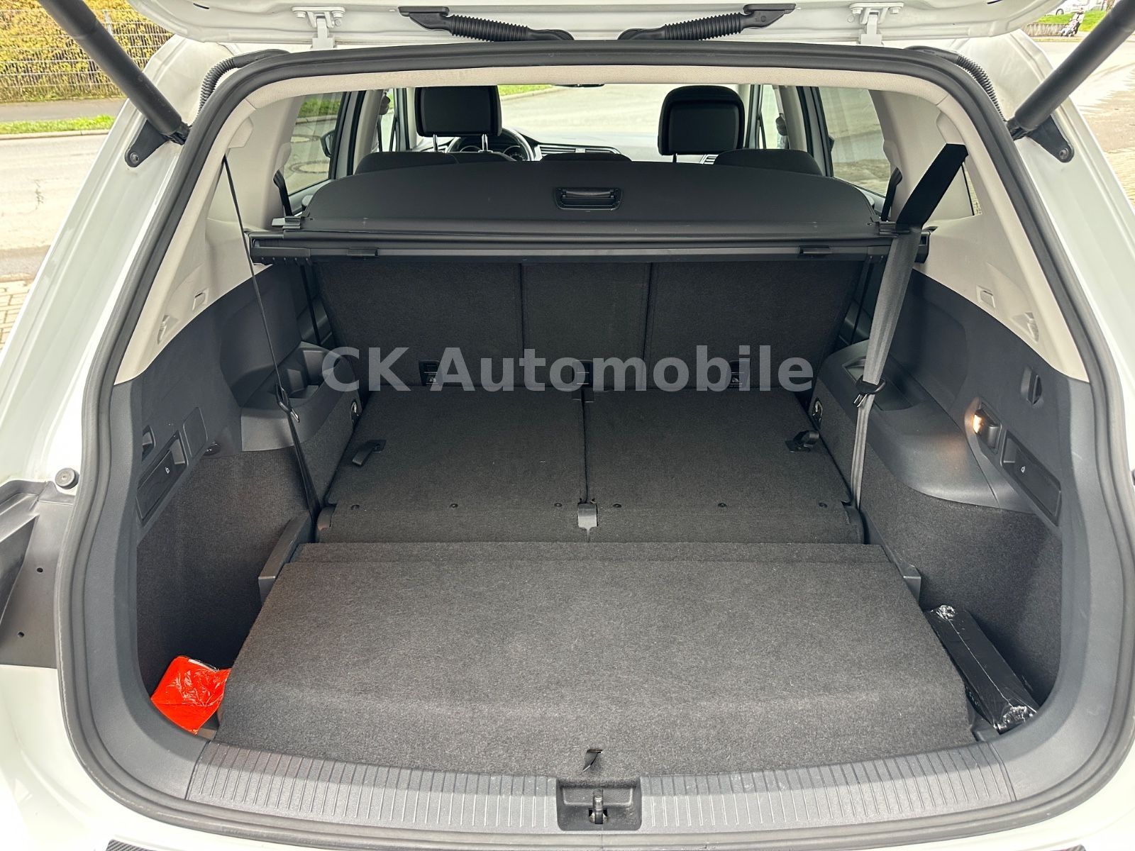 Fahrzeugabbildung Volkswagen Tiguan Allspace Highline 4Motion 2.0 TDI/7 Sitze