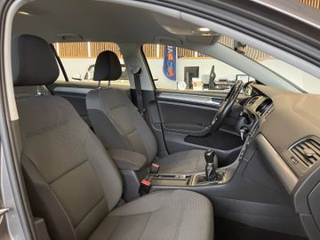 MYAUTOCENTER – Gebraucht- und Jahreswagen mit Werkstattservice in Pfaffenhofen Volkswagen Golf VII Variant Comfortline BMT *Klima*TÜV*PDC*