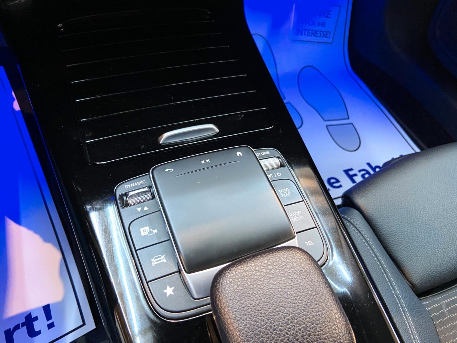 Mercedes-Benz A-Class A Limousine Sonderedition Automatik LED, миниатюра 28