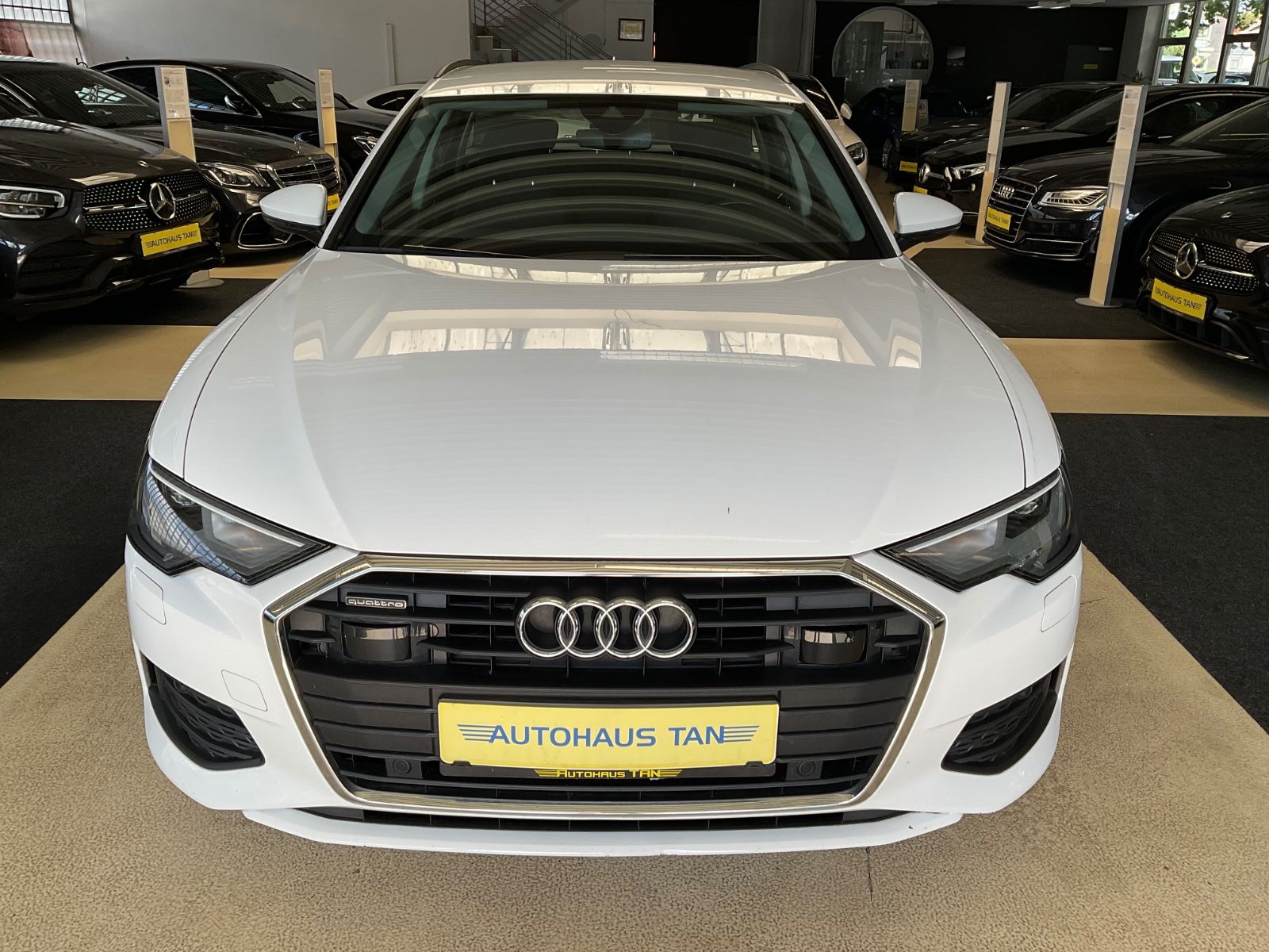 Fahrzeugabbildung Audi A6 Avant 45 TDI quattro*Business-Paket