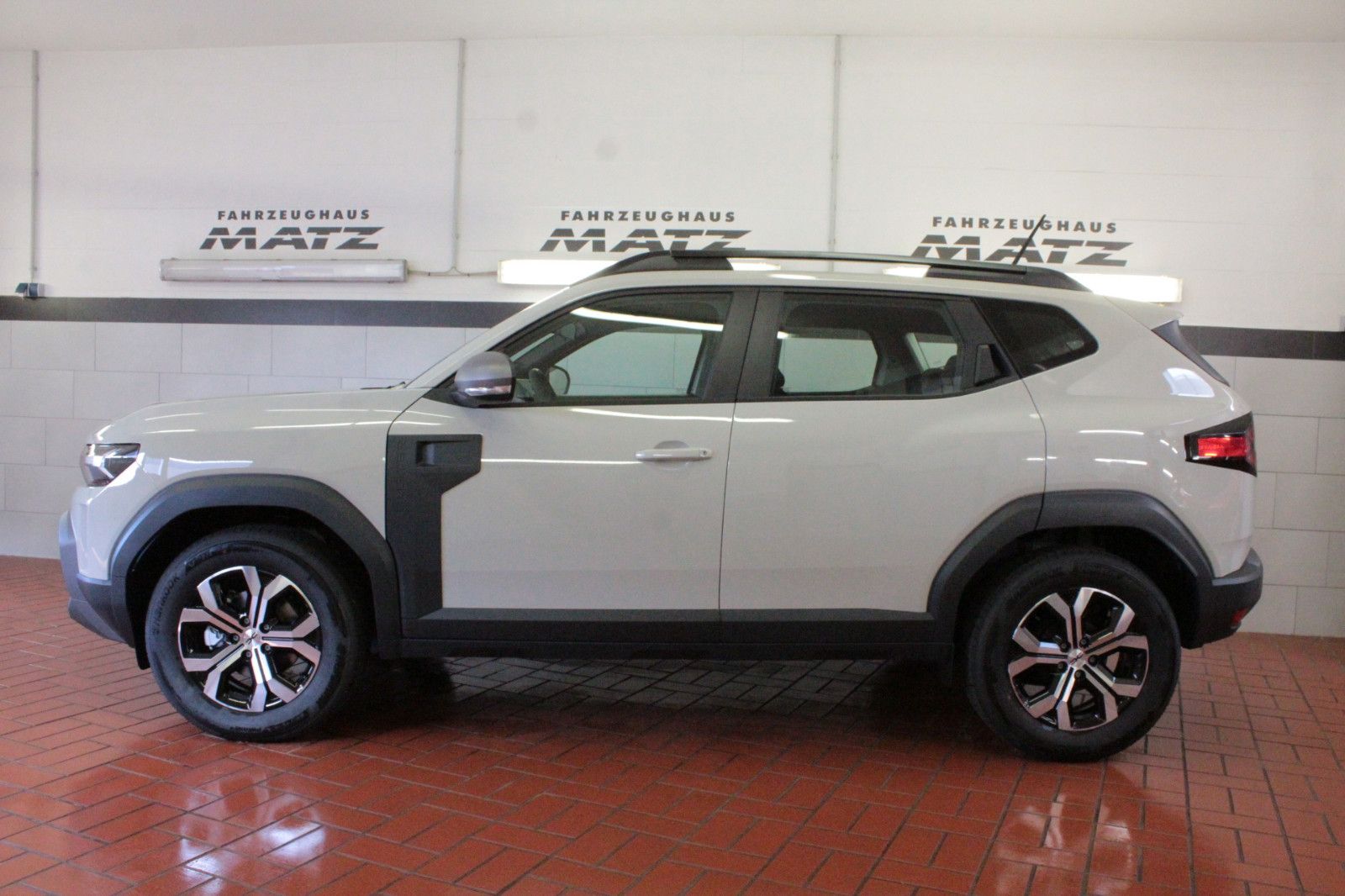 Fahrzeugabbildung Dacia Duster hybrid 140 Expression *Winterpaket*