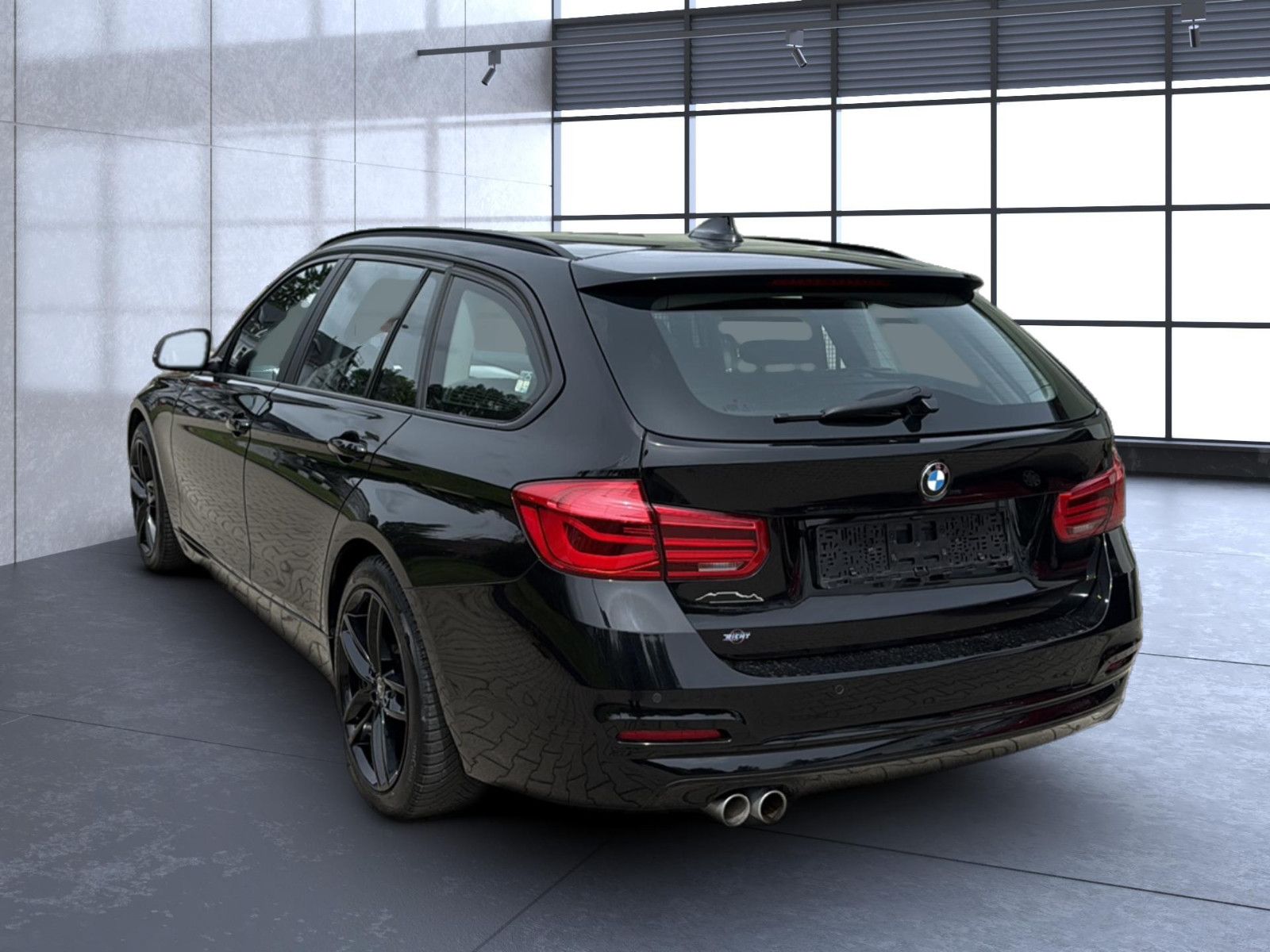 Fahrzeugabbildung BMW 320i Touring / Unfallfrei