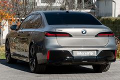 BMW 740 – 6 / 31