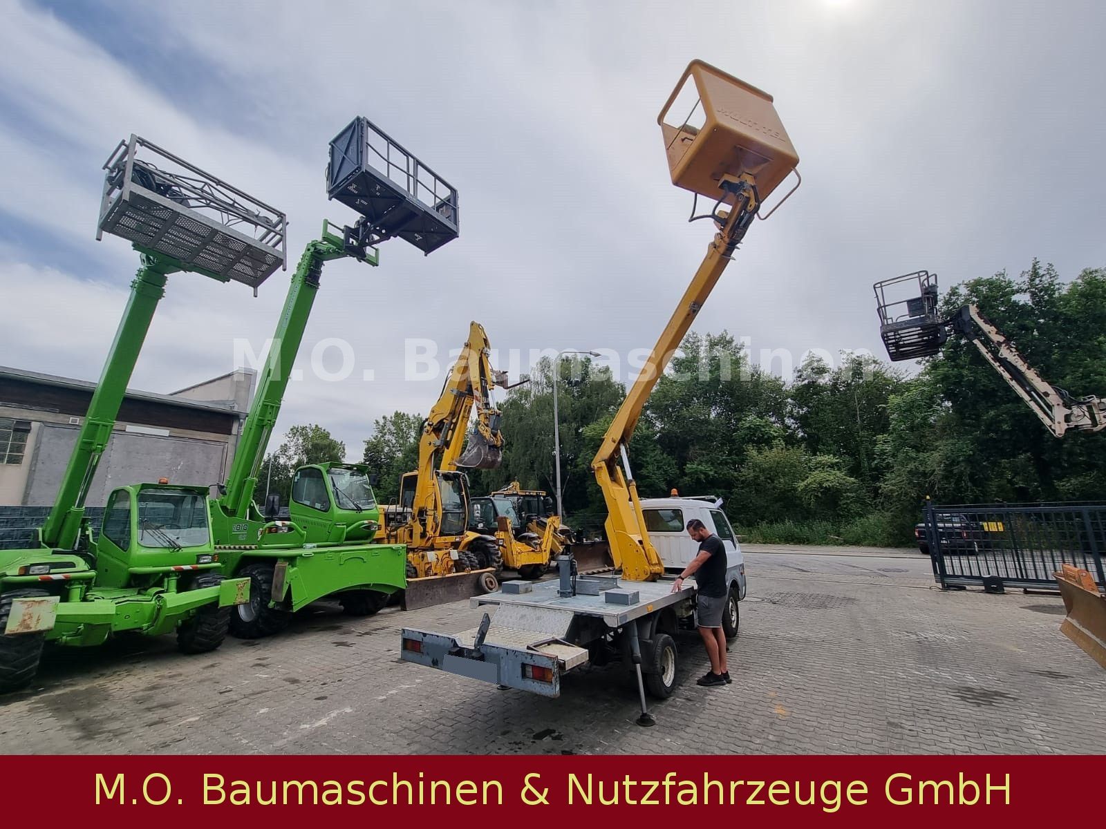 Fahrzeugabbildung Mazda Multitel Bühne 14,5 Meter/145 ALU