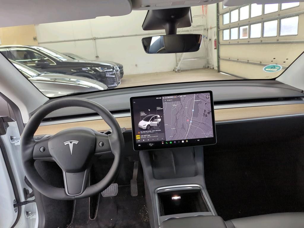 Tesla Model Y RWD | 8-Fach foto 5