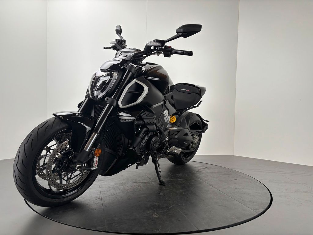 Fahrzeugabbildung Ducati DIAVEL V4 *1. HAND *TOP-ZUSTAND