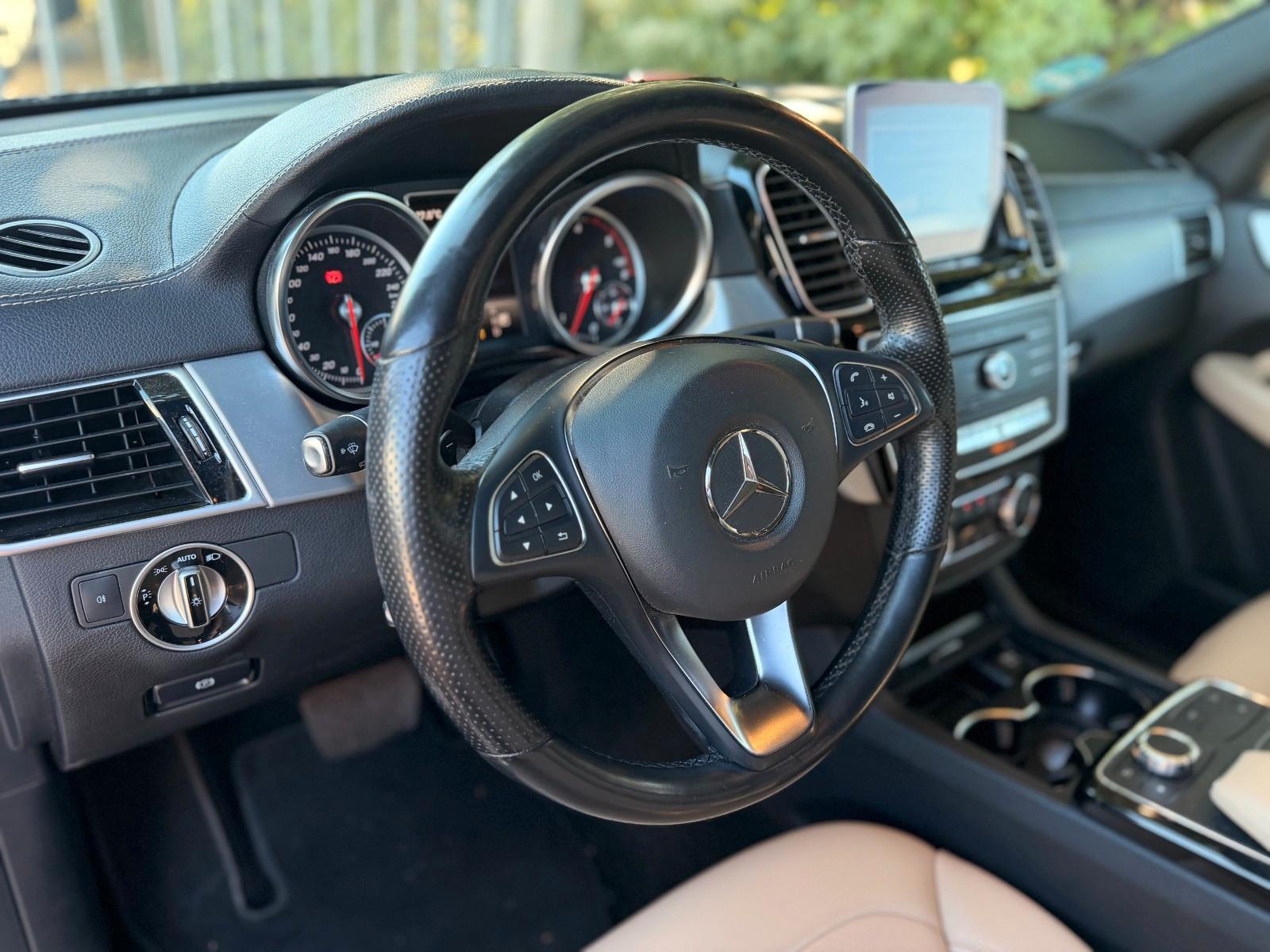 Mercedes-Benz GLE 350d Coupe 4Matic AMG-Line Night LED