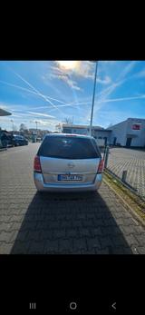 Opel Zafira 1.8 - TÜV neu - 116000 km - Opel Zafira in Düsseldorf