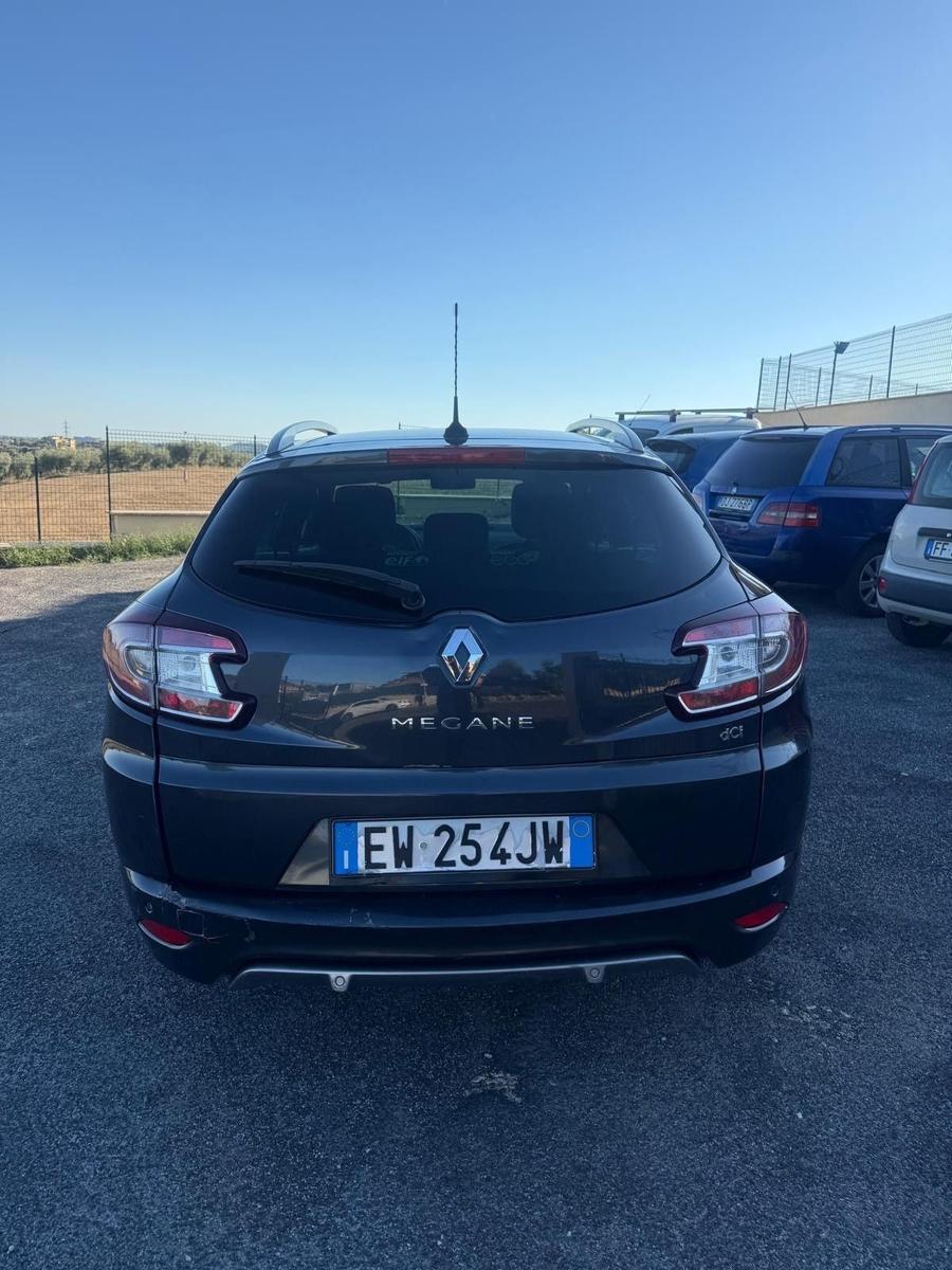 Renault Megane 2014 — engine 110 HP (81kW)