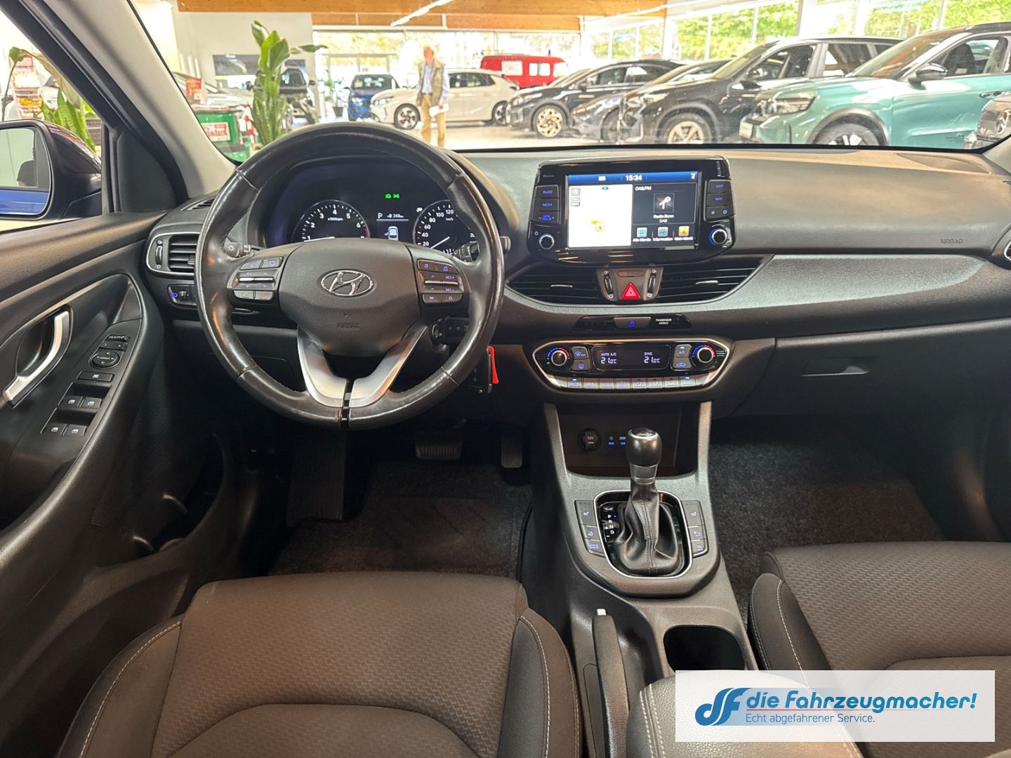 Fahrzeugabbildung Hyundai i30 YES! Navi Apple CarPlay Android Auto Mehrzon