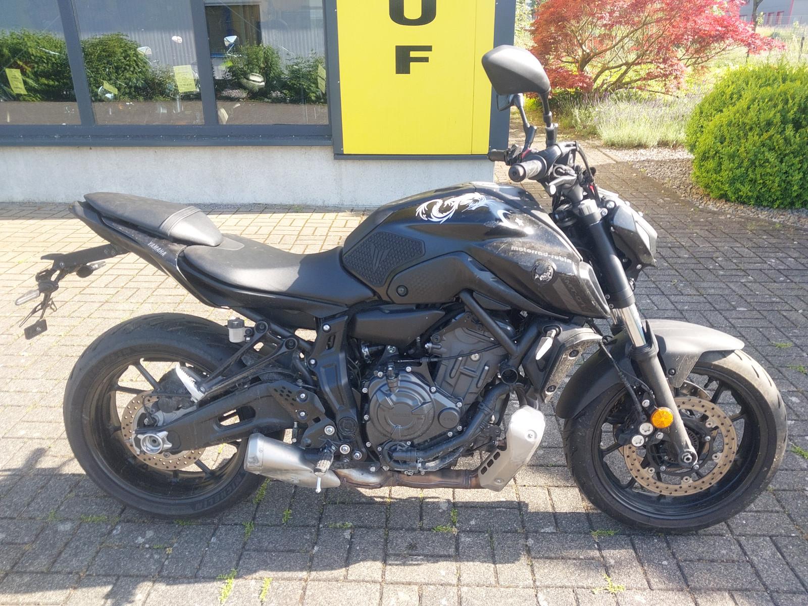 Yamaha MT 07 tiefer