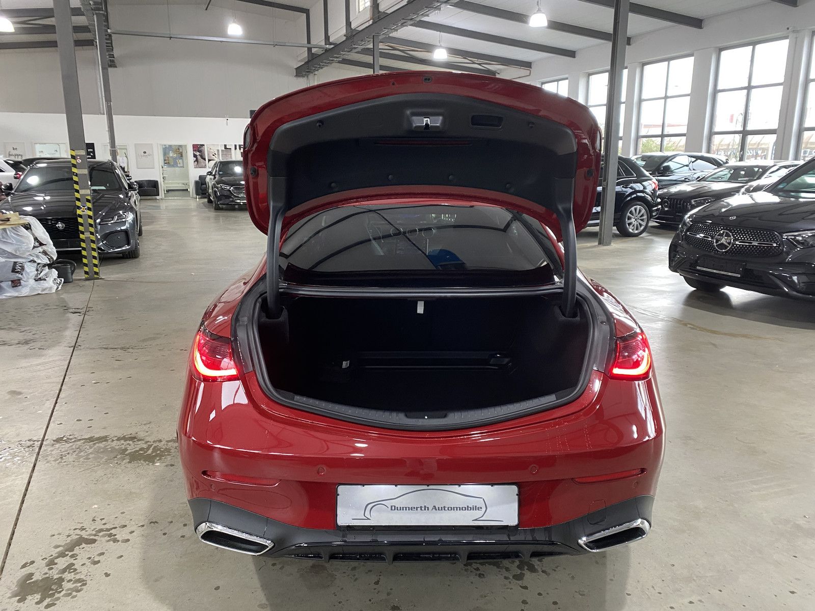 Fahrzeugabbildung Mercedes-Benz CLE 200 AMG/PANO/DIS/360/BUR/NIGHT/´19/