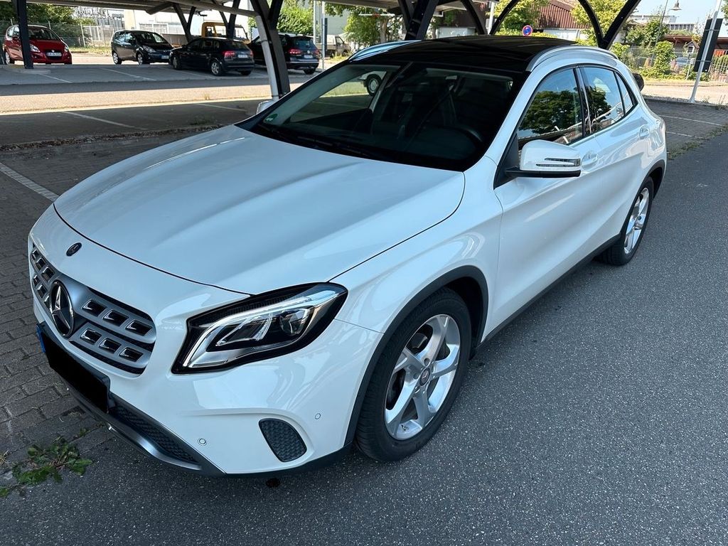 Image of Mercedes-Benz GLA 200