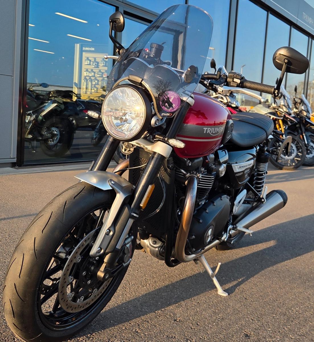 Triumph Speed Twin 1200
