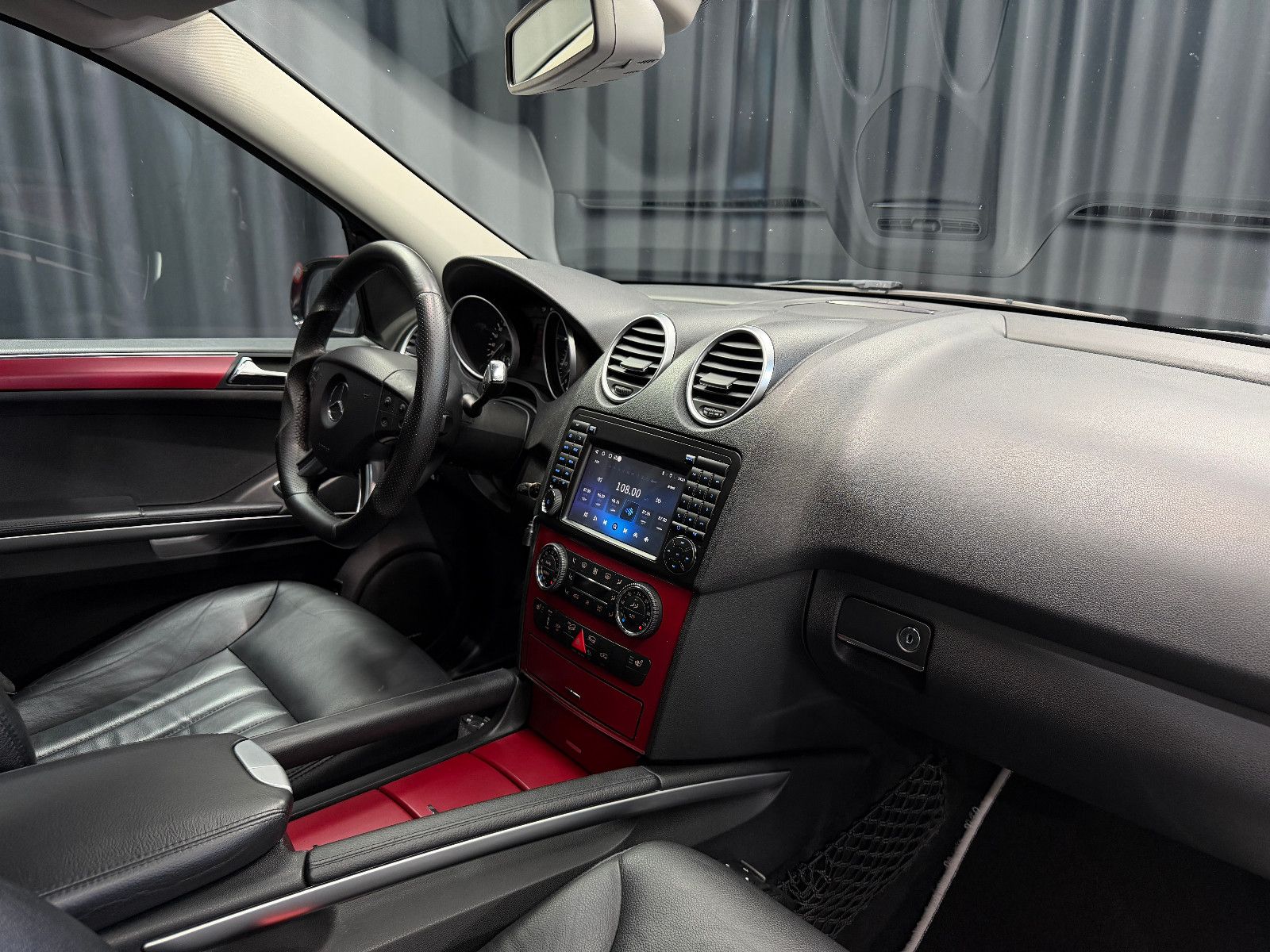 Fahrzeugabbildung Mercedes-Benz ML 500 4Matic 5.0 V8|H&K|PANO|NAVI|AHK