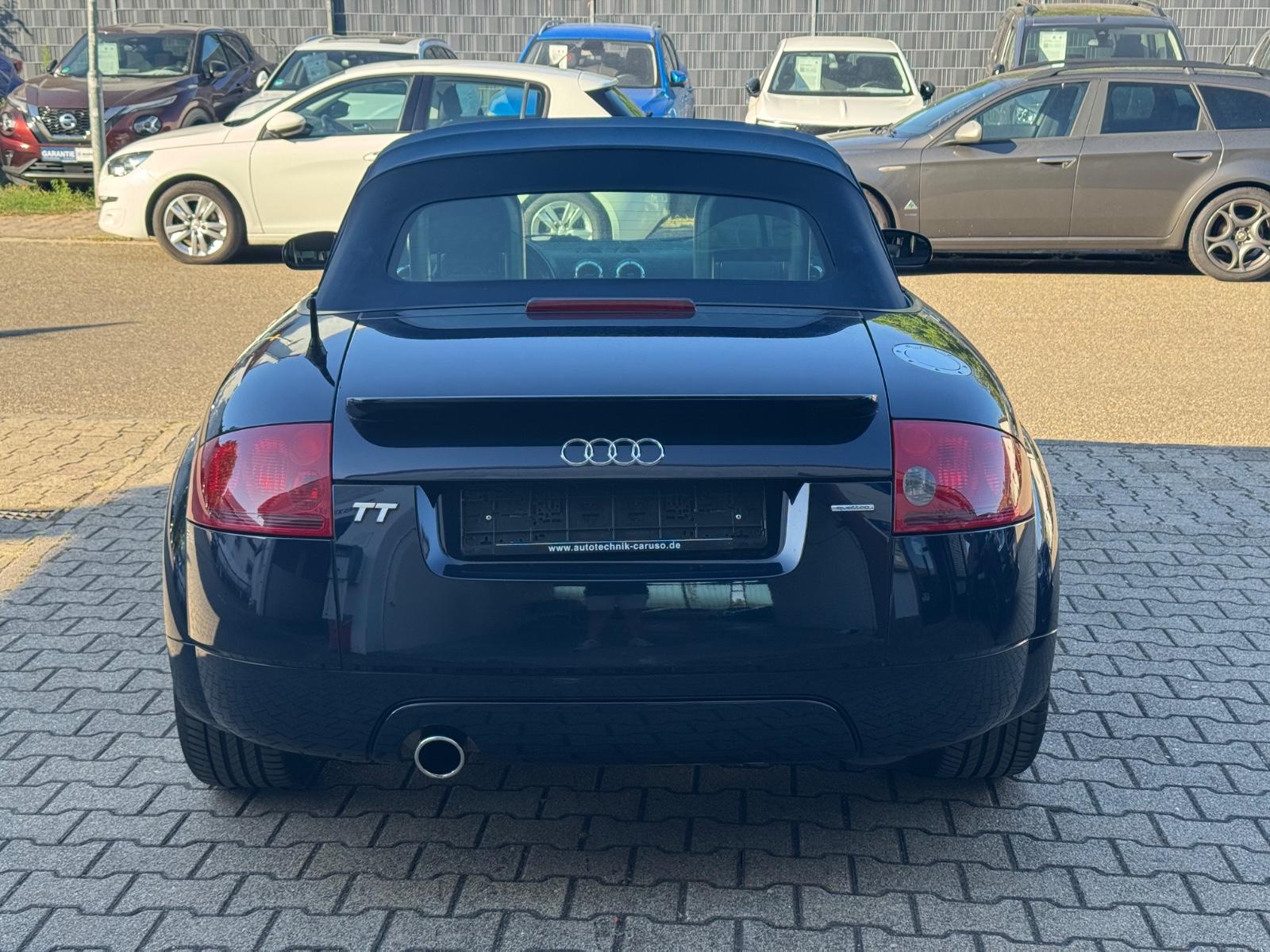 Audi TT Roadster 1.8T quattro 132 kW | S-line