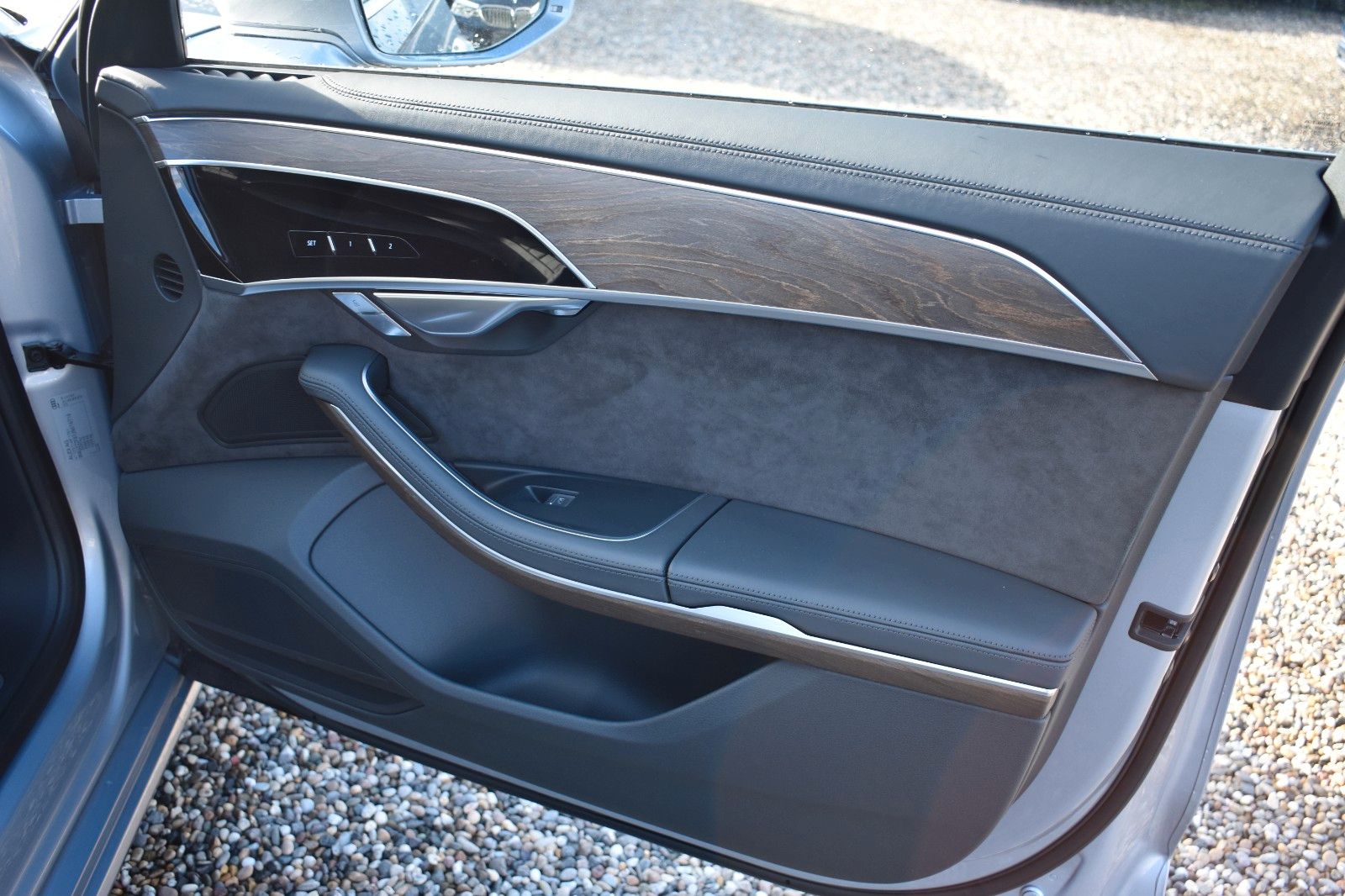 Fahrzeugabbildung Audi A8 55 TFSI quattro Matrix Softc. Standh.1.Hand