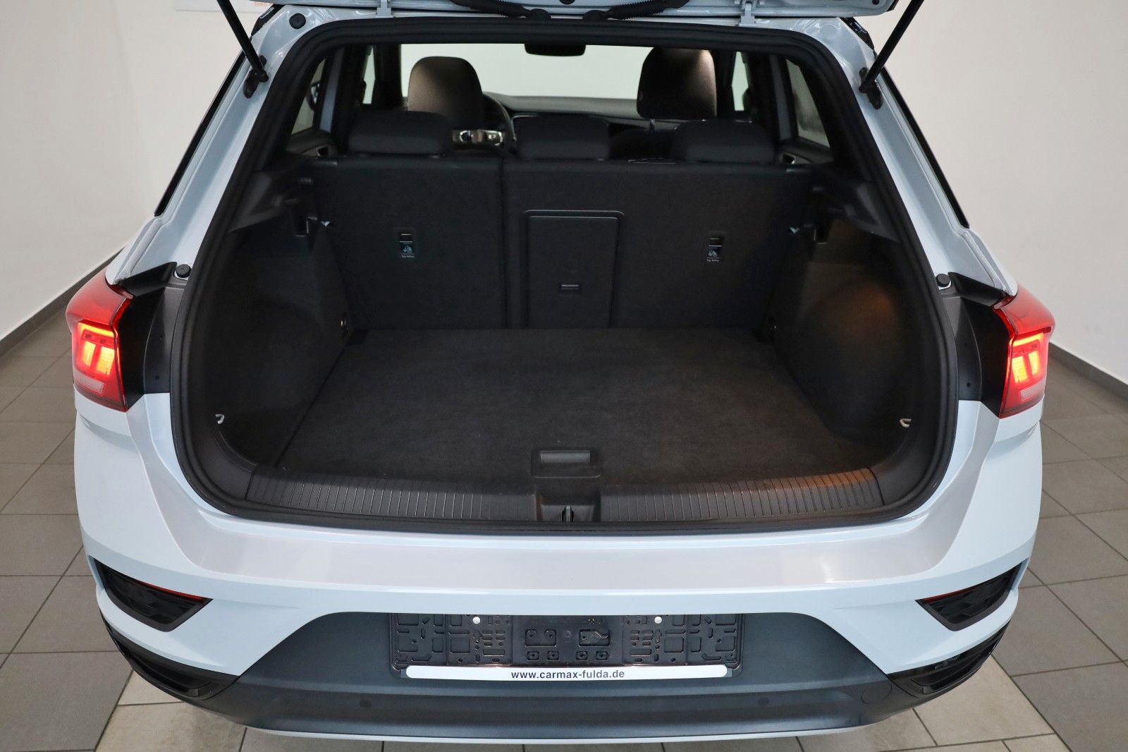 Fahrzeugabbildung Volkswagen T-Roc Style Navi,LED,SH,PDC,Panorama,Kamera