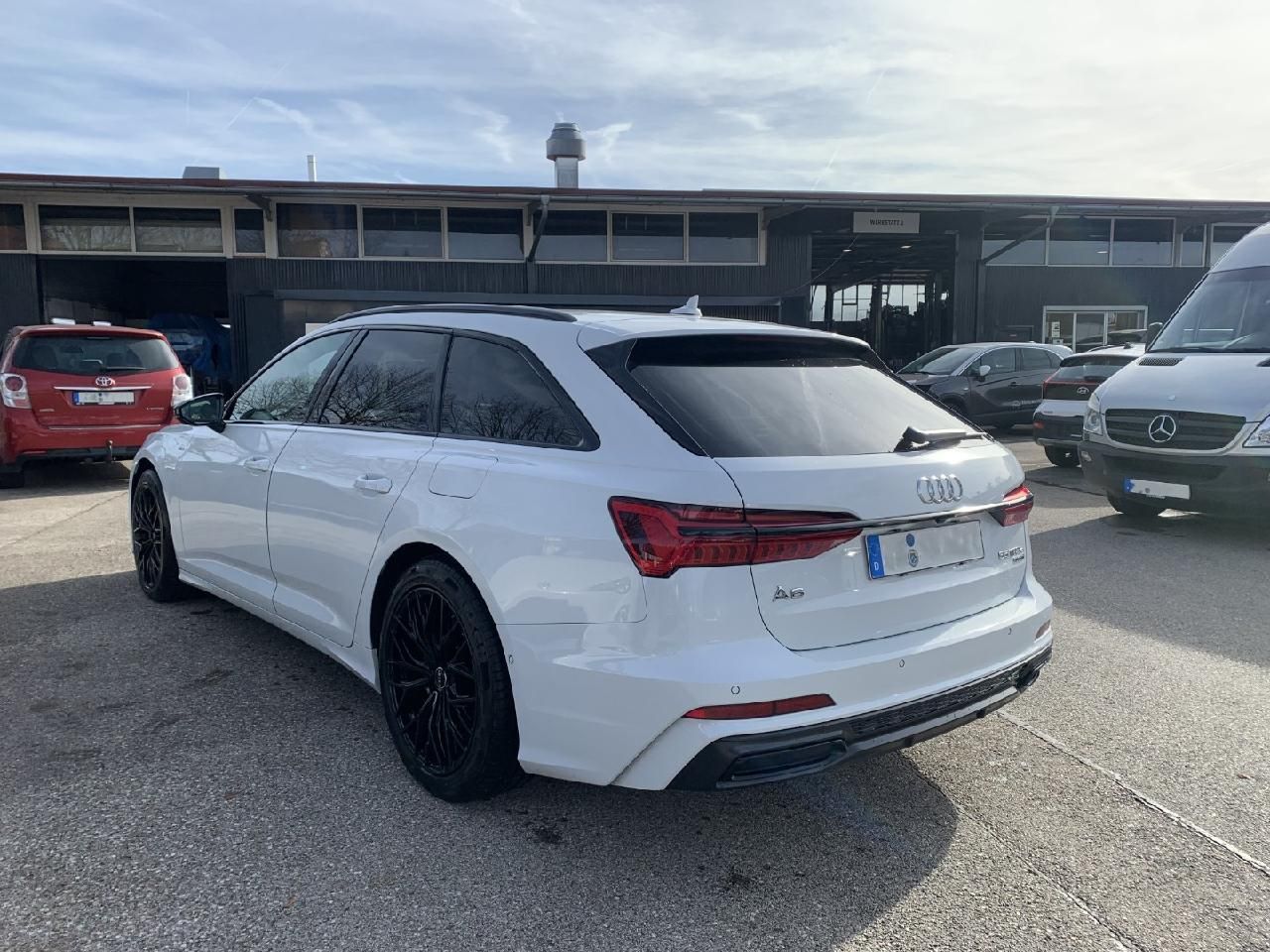 Fahrzeugabbildung Audi A6 Avant 55 TFSI e quattro sport +Business-Paket