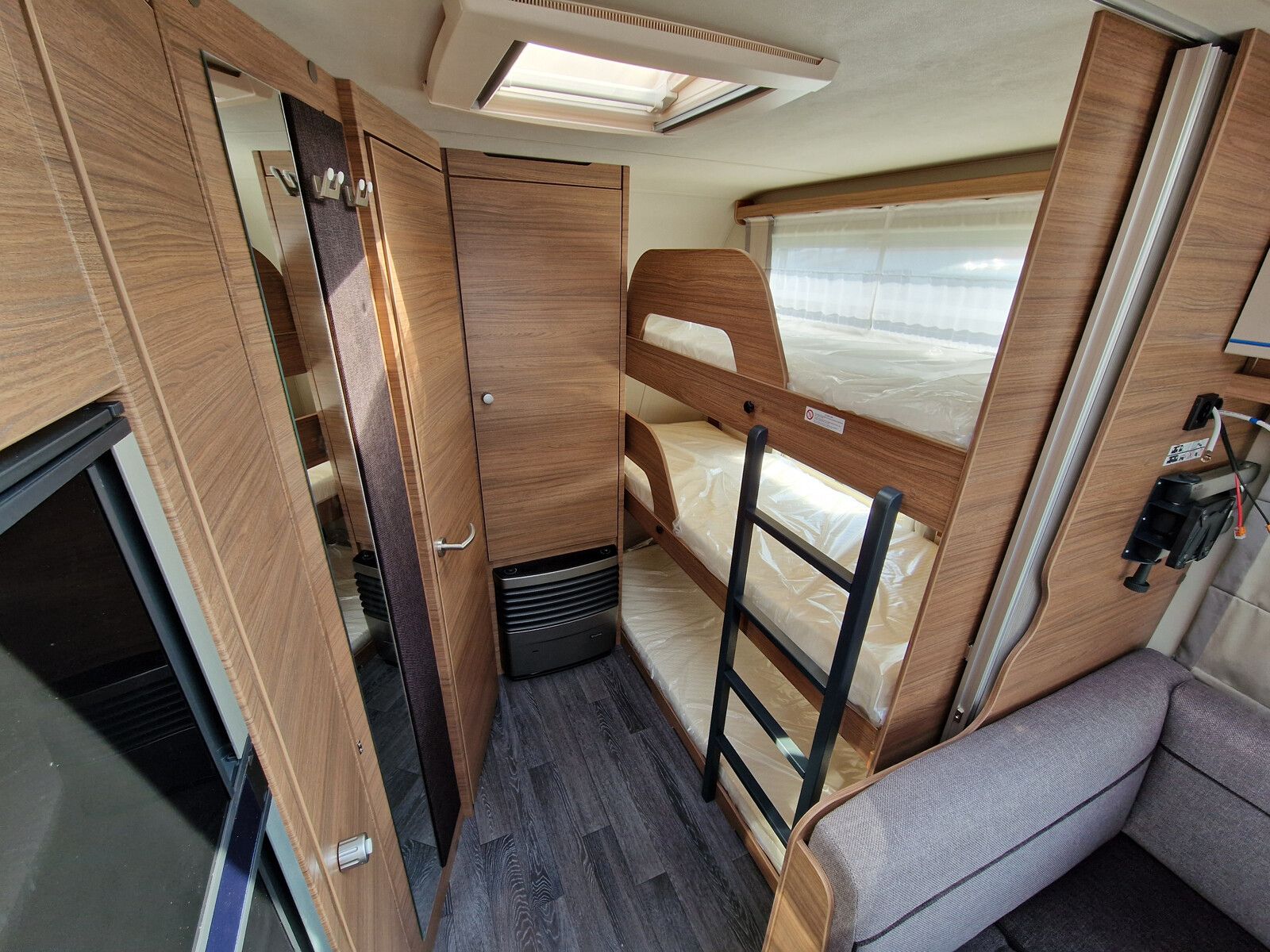 Fahrzeugabbildung Knaus Sport 580 QS 3er Stockbett, DuoControl, uvm...