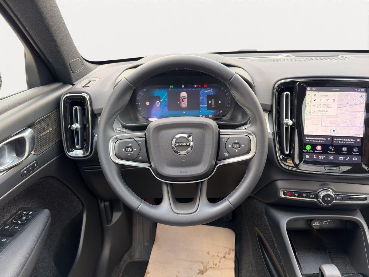 Volvo XC40 B3 Black Edition Plus 360° PANO AHK H/K 20"