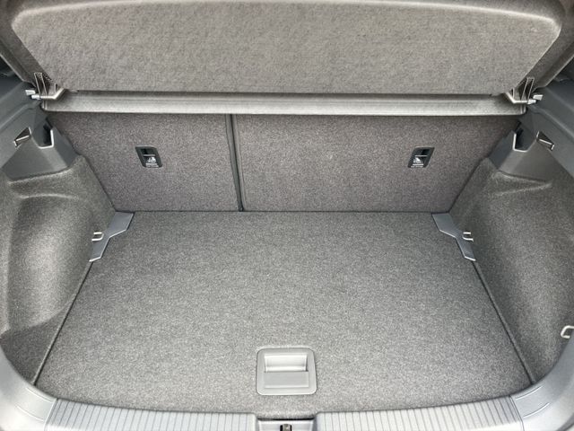 T-Cross R-Line 1.0 l TSI 6-Gang,Kamera,IQ.LIGHT