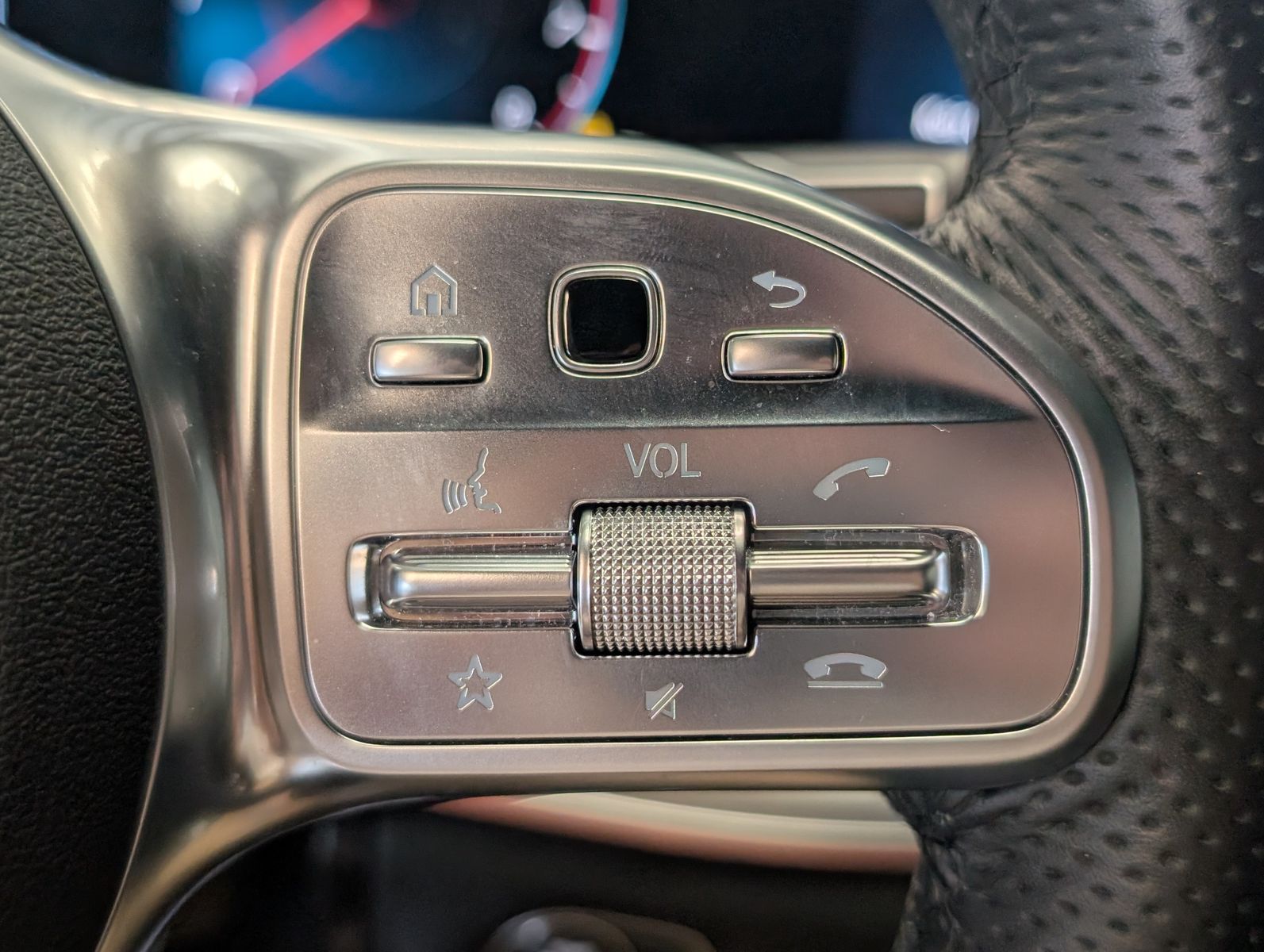 Fahrzeugabbildung Mercedes-Benz GLE 450 AMG 4M*AIRMATIC*LED*BURMESTER*CAM*NIGHT*