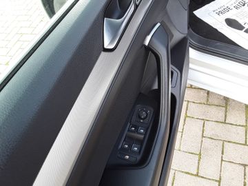 Volkswagen Passat Variant - 7