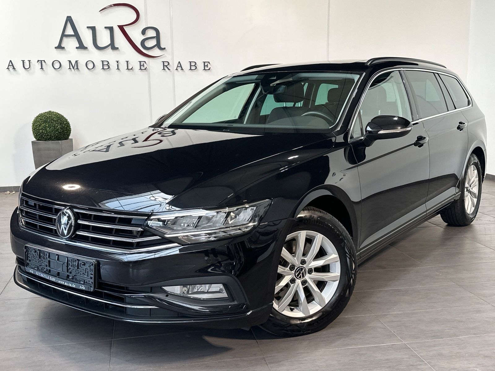 Fahrzeugabbildung Volkswagen Passat Variant 2.0 TDI DSG Business NAV+LED+PANO