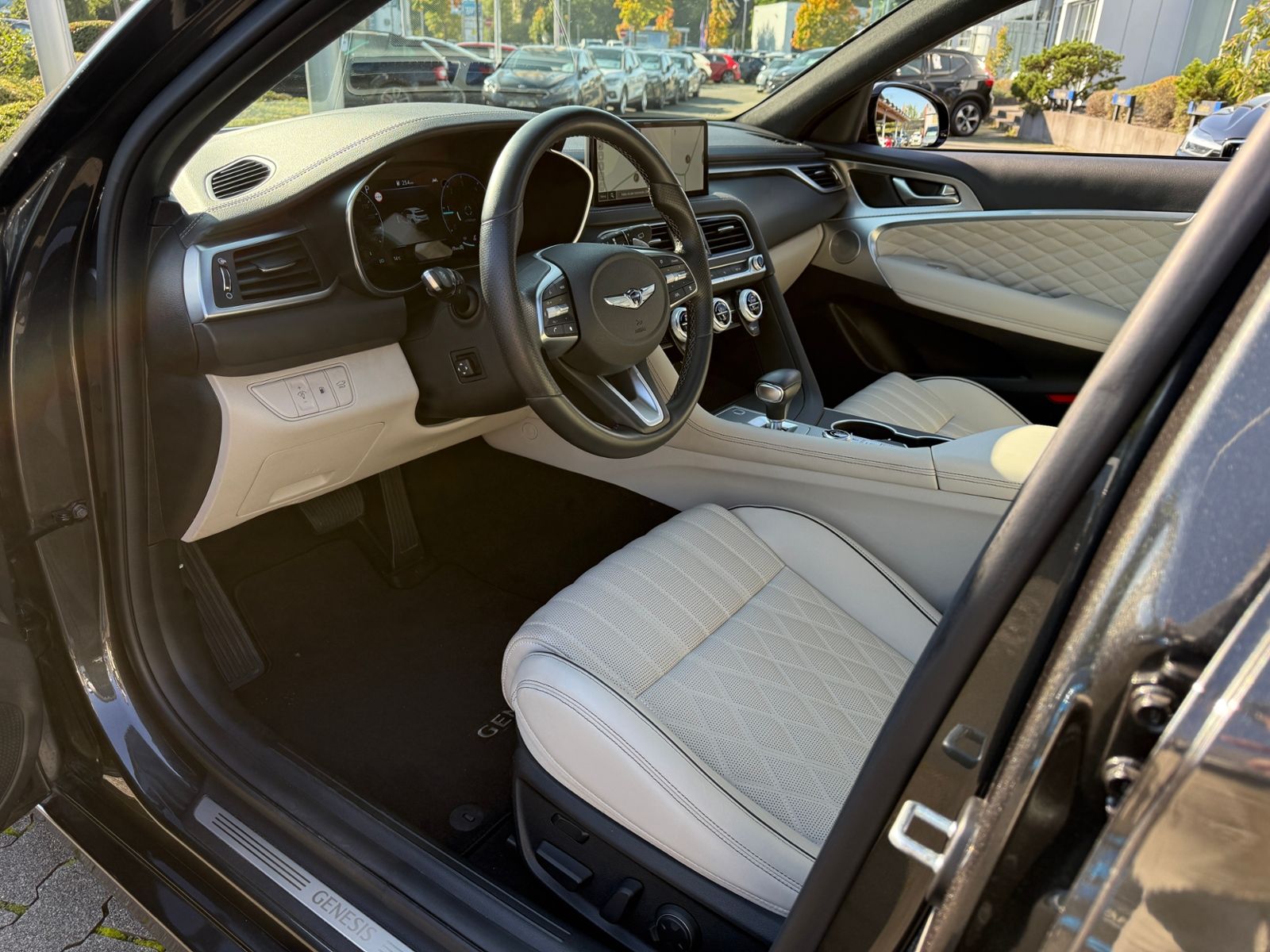 Fahrzeugabbildung Genesis G70  Shooting Brake Luxury AWD PANO 360° HUD