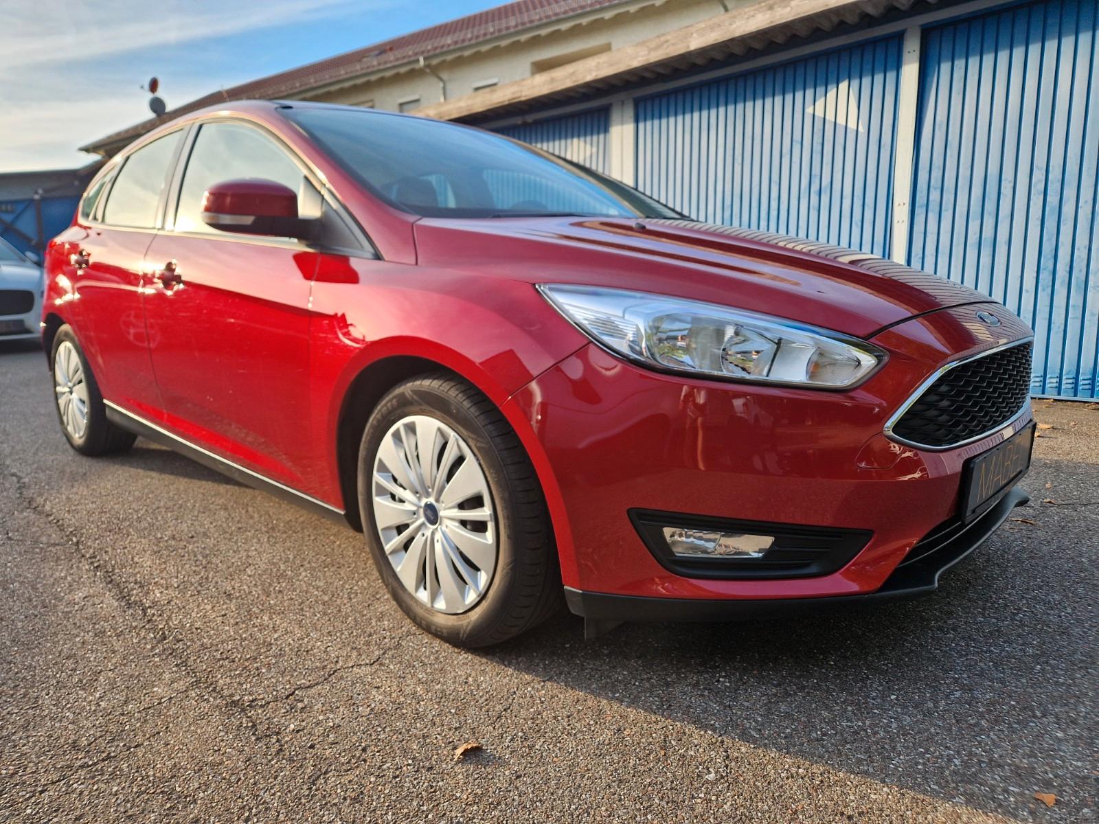 Ford Focus Lim. EcoBoost Business +KLIMA+PDC+NAVI+GRA